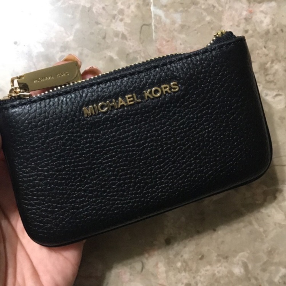 SOLD!!! Michael Kors coin purse
